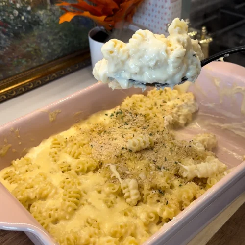 This Mac n Cheese recipe is pure magic! I’ve made tons of different Mac n cheese recipes and through trial and error I have finally perfected my recipe.