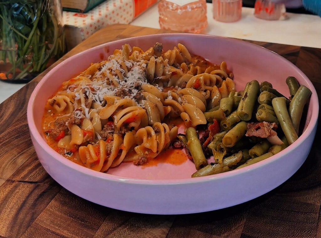 Saucy One-Pot Tomato & Beef Pasta