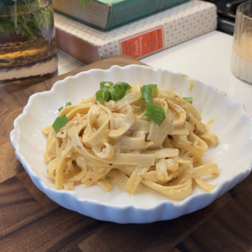 Creamy Garlic Parm Noodles